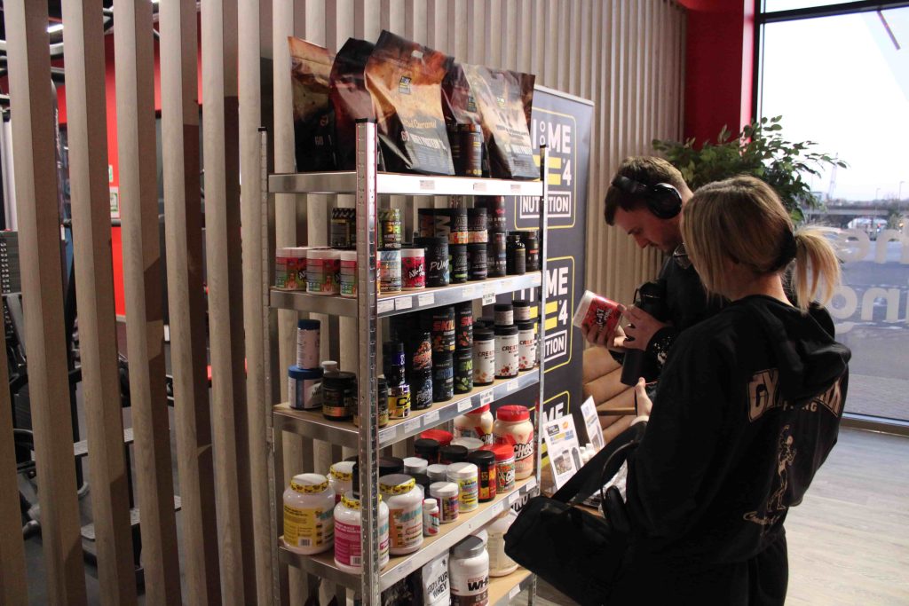 10 reps gym events product on shelfs